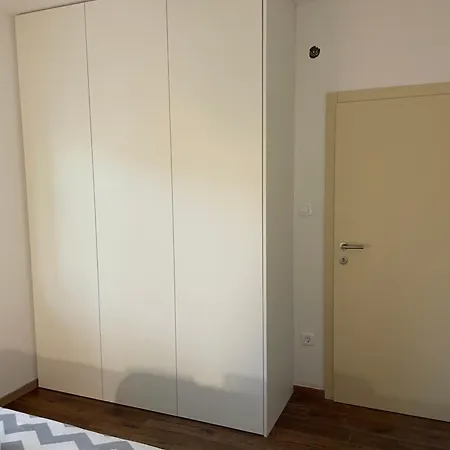 Lea Apartman Starigrad-Paklenica